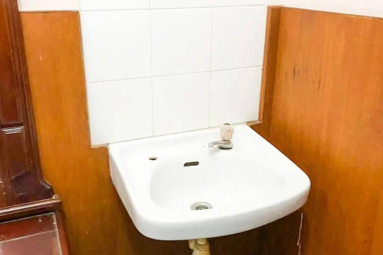 Hotel Shabine Rungkut Mitra Reddoorz Surabaya Exterior photo